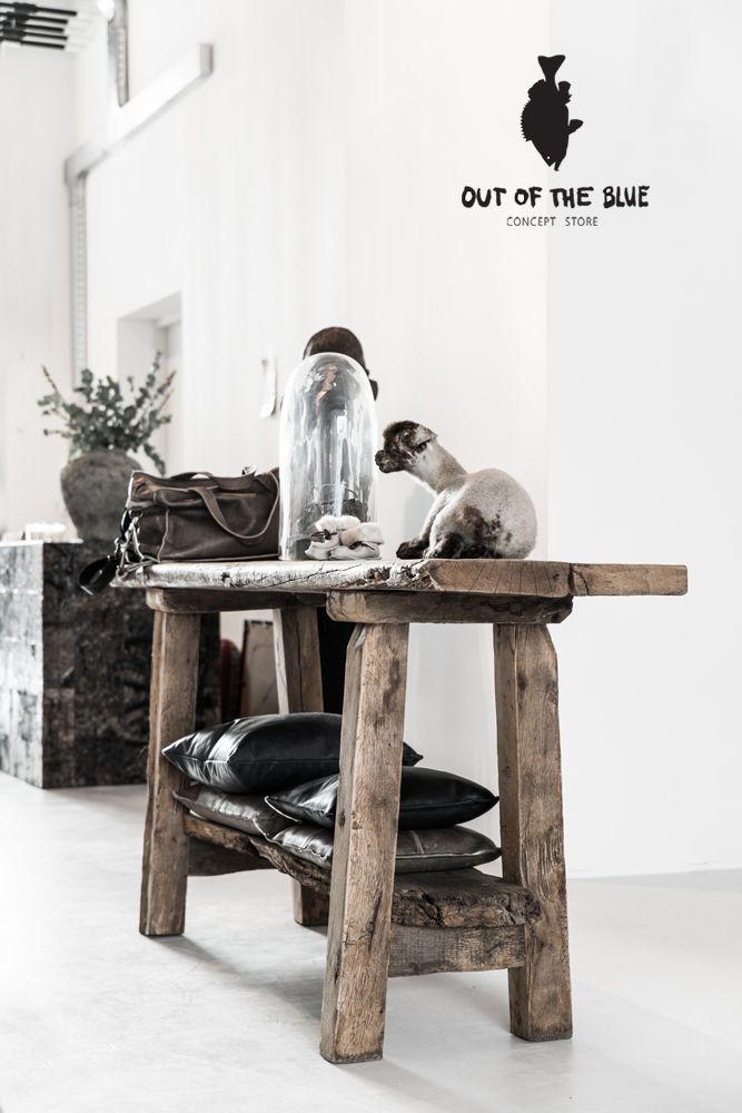 Out of the Blue, Concept Store