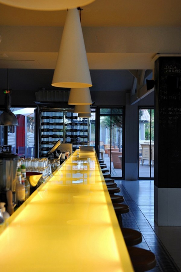La-coorniche-hotel-philippe-stark-cover-13-600x902