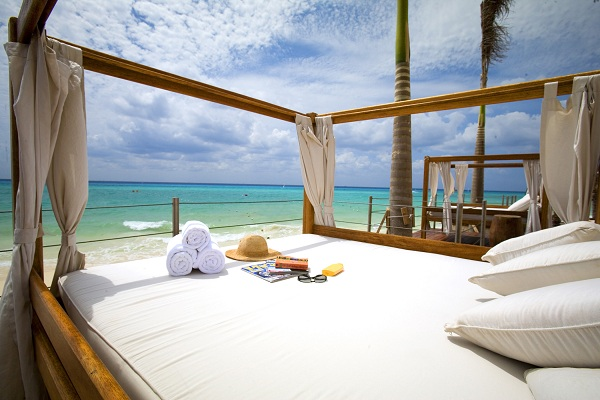 destinationweddings.com