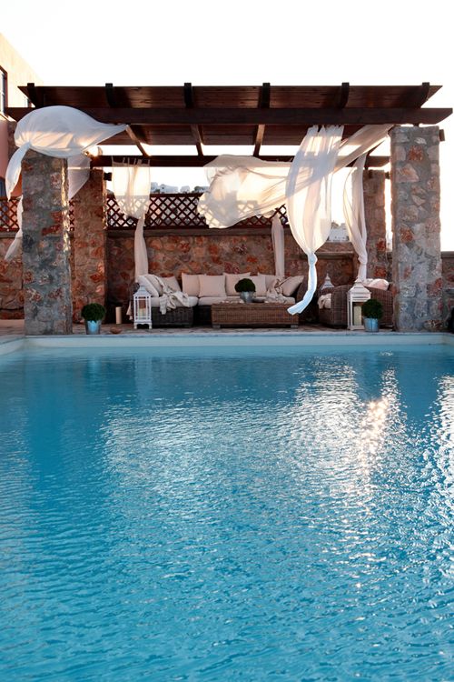 ci vuole un tuffo in piscina