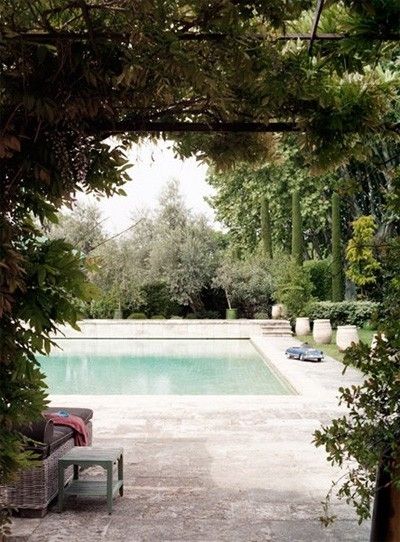 ci vuole un tuffo in piscina
