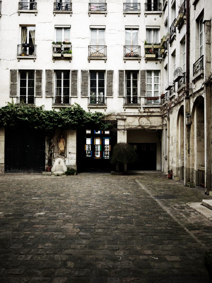 Appartamento a Parigi, Marianne Tiegen