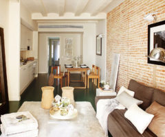 Tiny&cozy: una piccola casa piena di luce a Barcellona