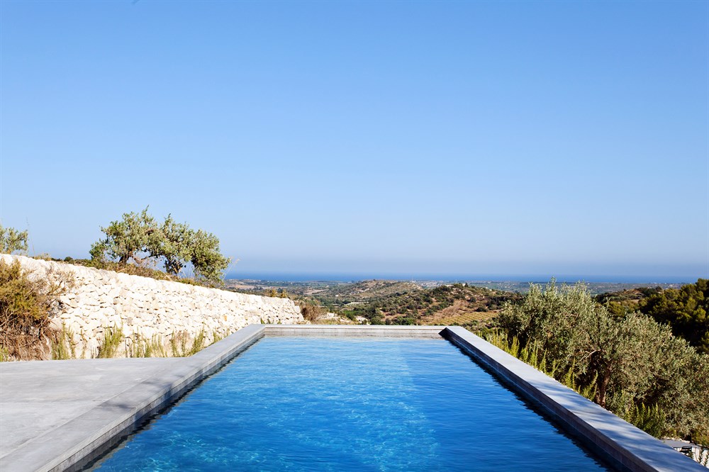 Mura Mura, una casa con sulla campagna e sul mare Mura Mura piscina 1