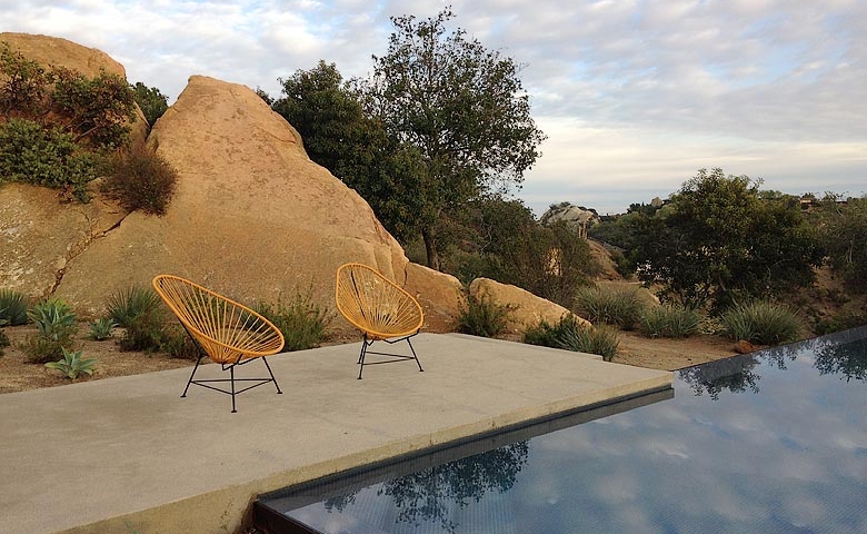 Saddle Peak House2