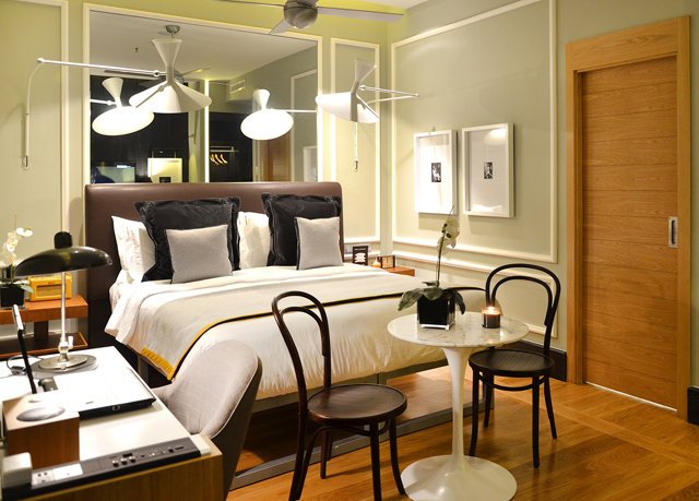 Browns Central Hotel