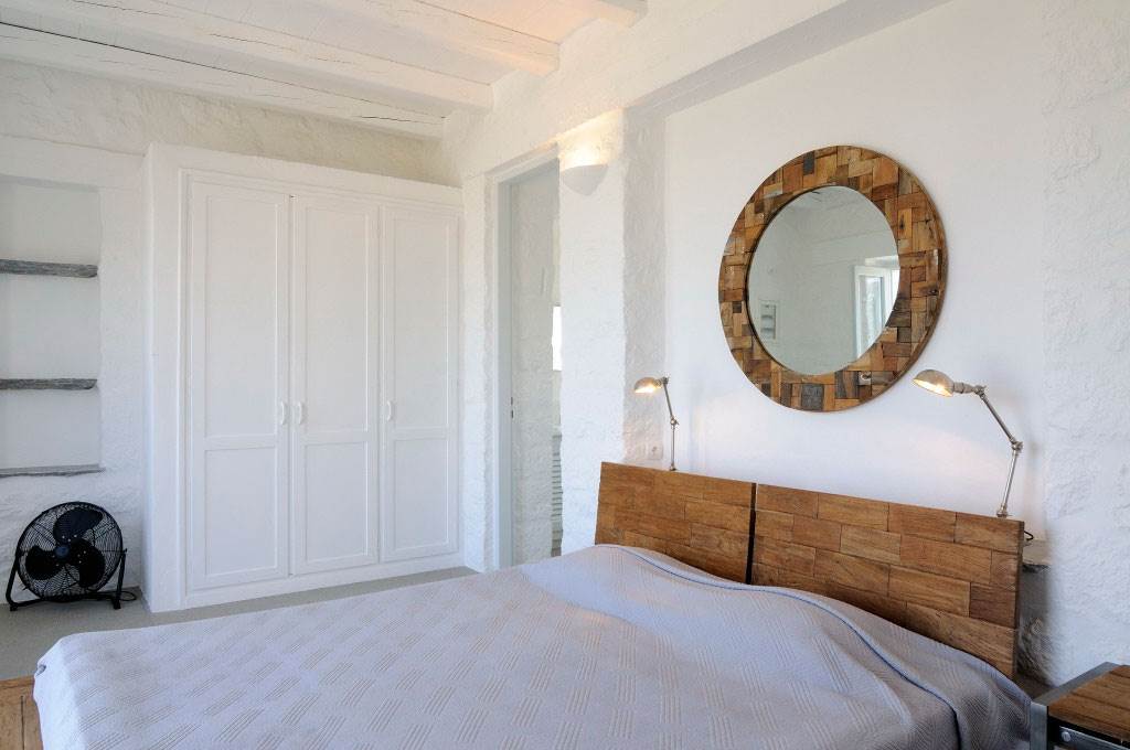 10 Patmos una casa candida con vista inthemoodfordesign