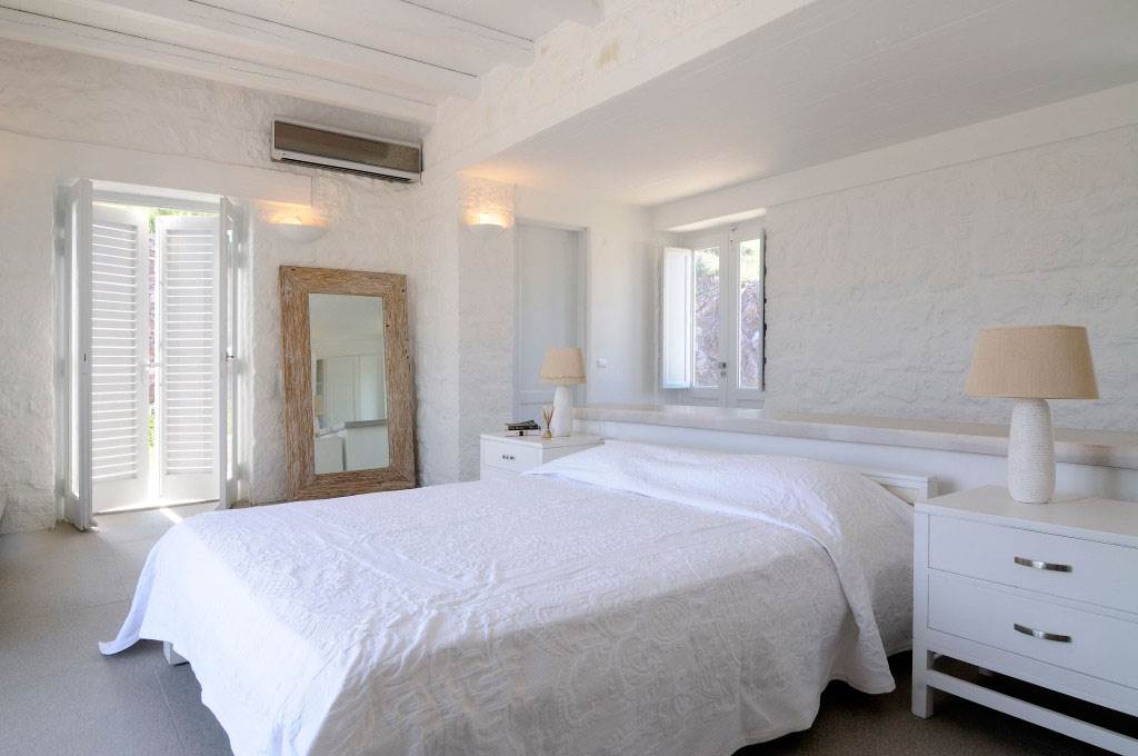 4 Patmos una casa candida con vista inthemoodfordesign