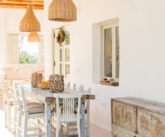 Interior Inspiration: una casa dal gusto shabby sull’isola di Ibiza
