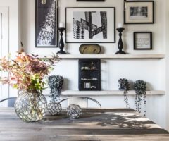 Spotlight on color: black and white e mix di stili per una casa di campagna