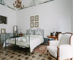 Airbnb series: un affascinante casa a Noto alta