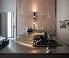 Airbnb series: Casa Sabir, un appartamento affacciato sulla Piazza del Mercato di Ortigia