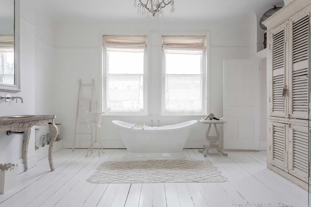 Hopton in white 24