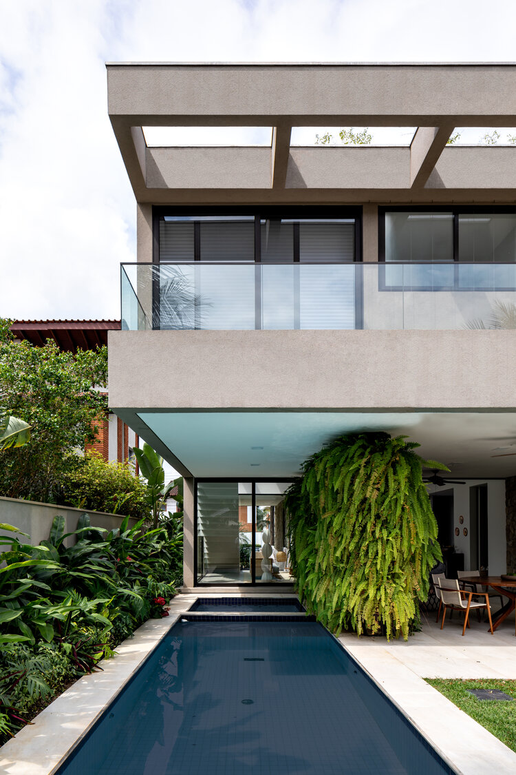 house nk