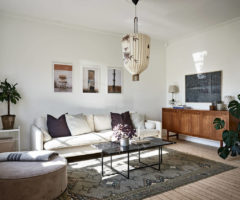 Spotlight on color: toni neutri per un interno nordico con un tocco orientale