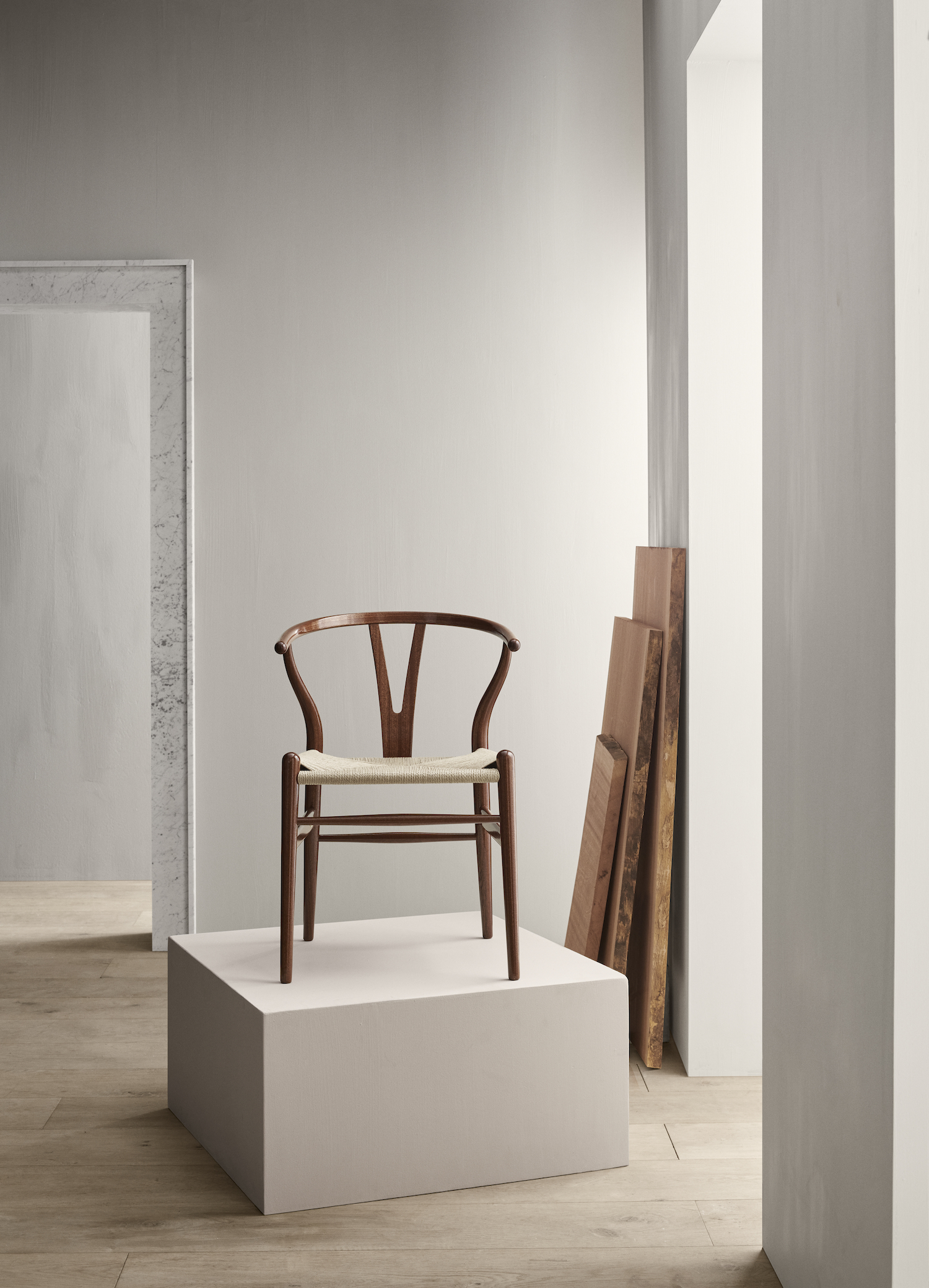 CH24-mahogany-high_gloss-front-1