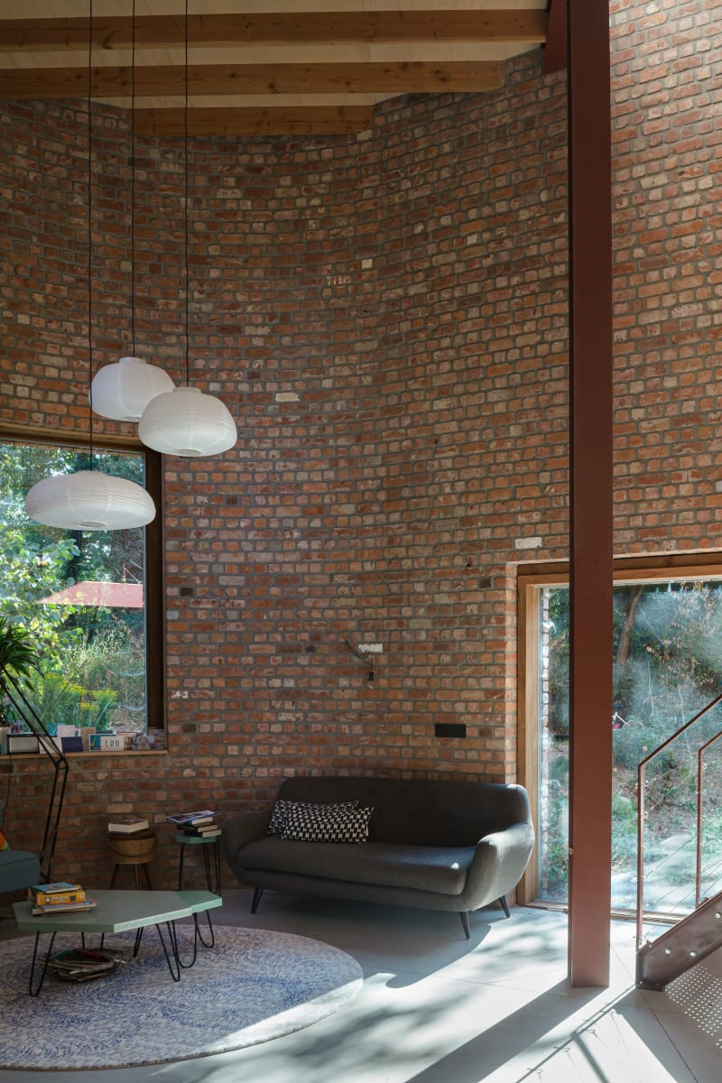 gjG house 9