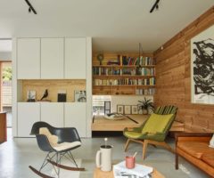 Tiny & cozy: 100 mq sviluppati su due livelli per una casa ecologica e funzionale
