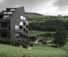 Vacanze italiane: un rifugio per gli amanti delle escursioni in Valle Aurina