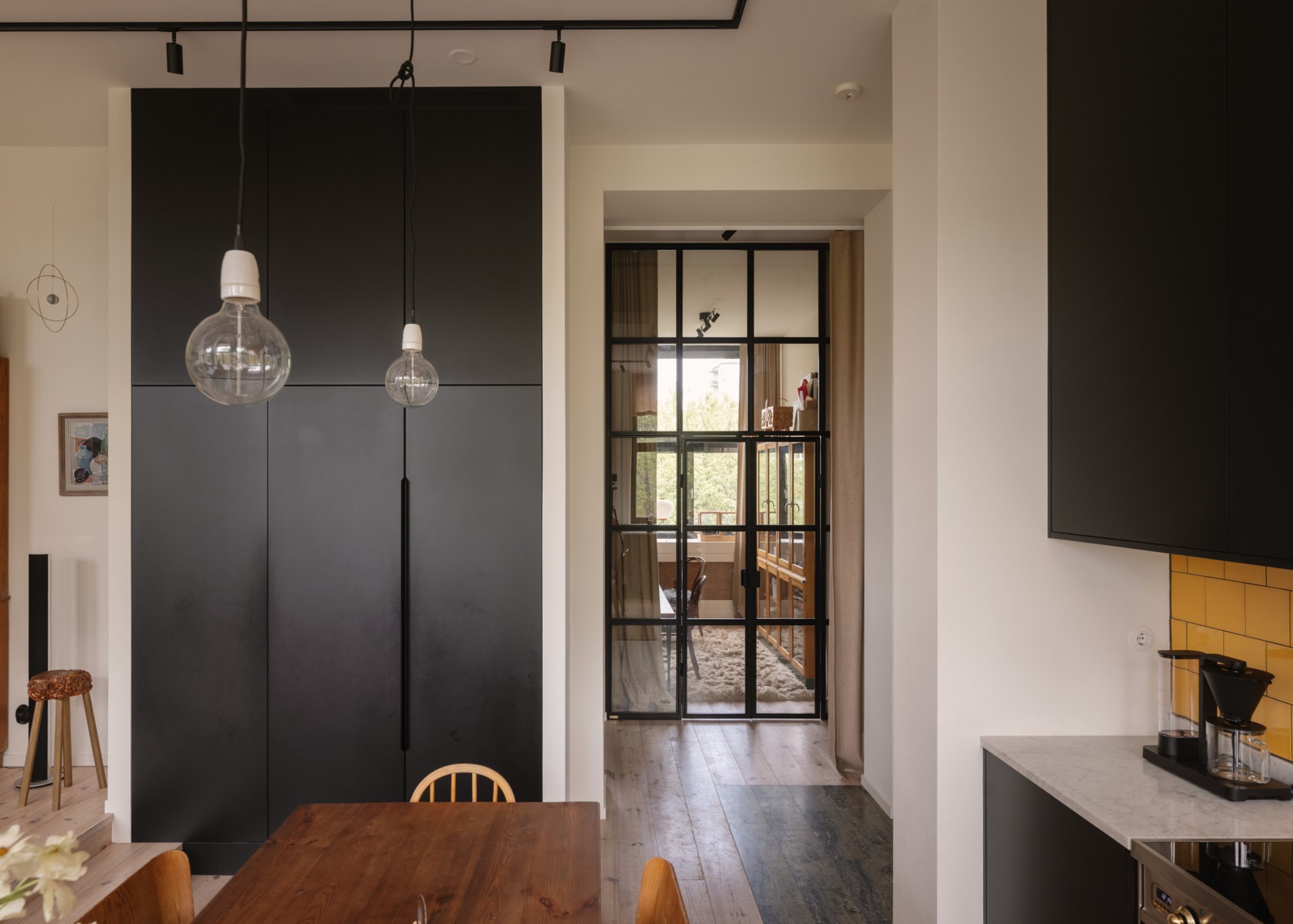 una cucina dai colori inediti 7