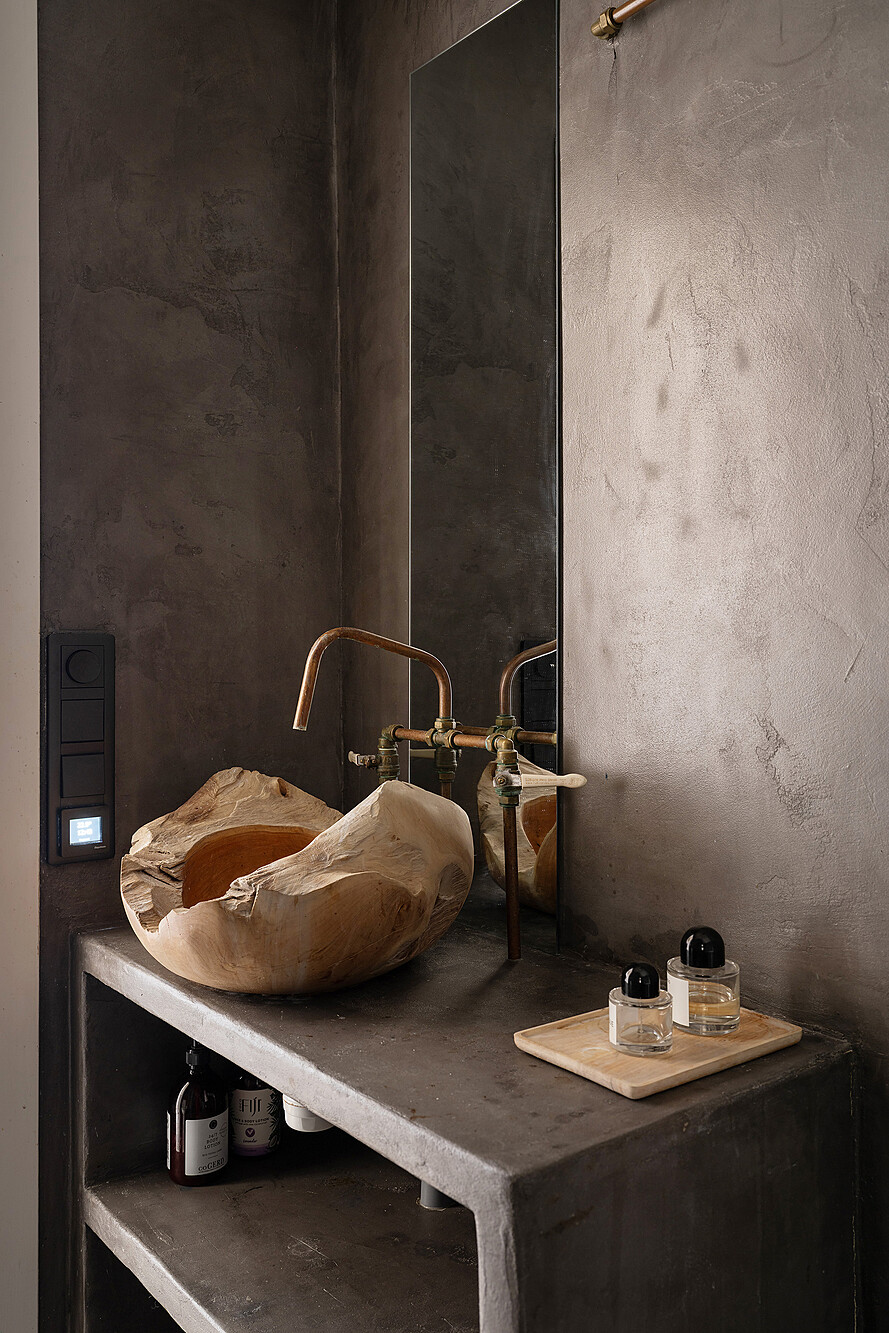 bagno in resina. jpg