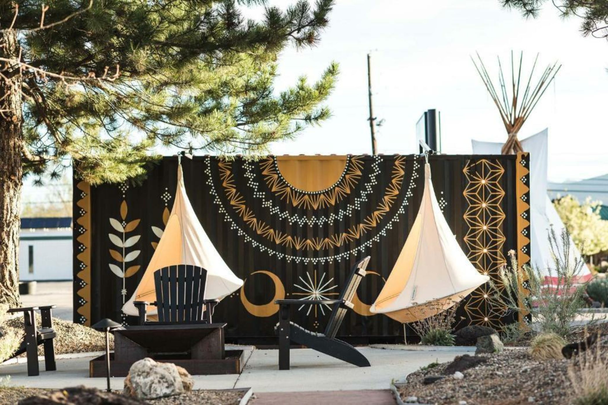11 amigo motor lodge