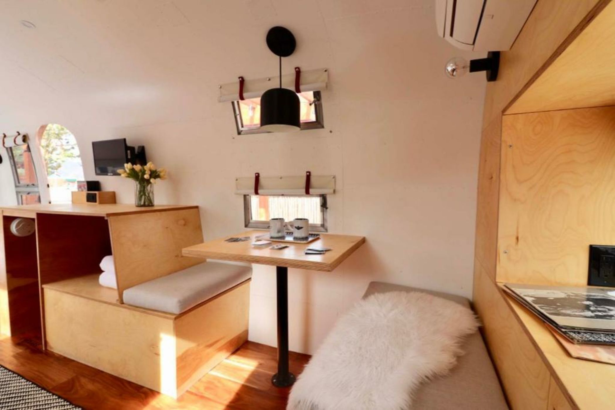15 amigo motor lodge