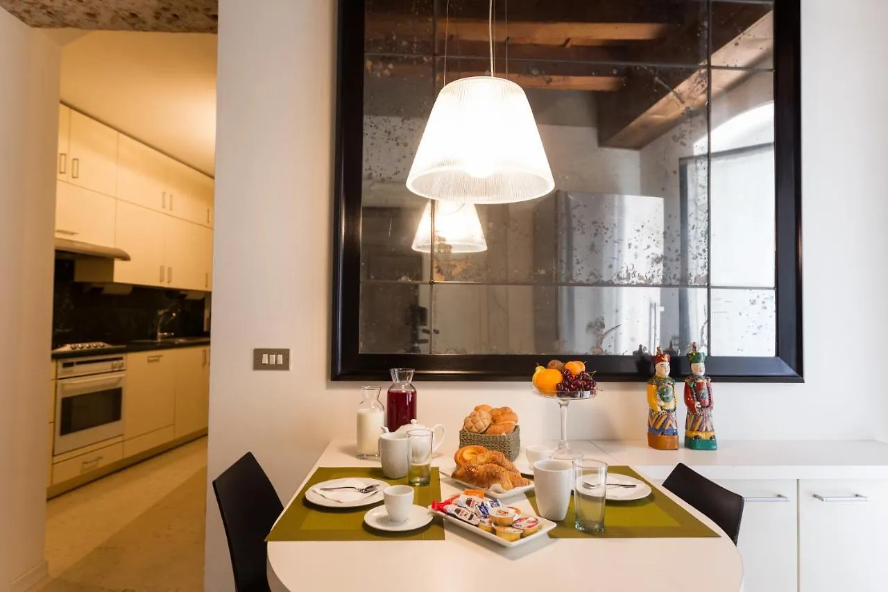 Palazzo Fracastoro 23