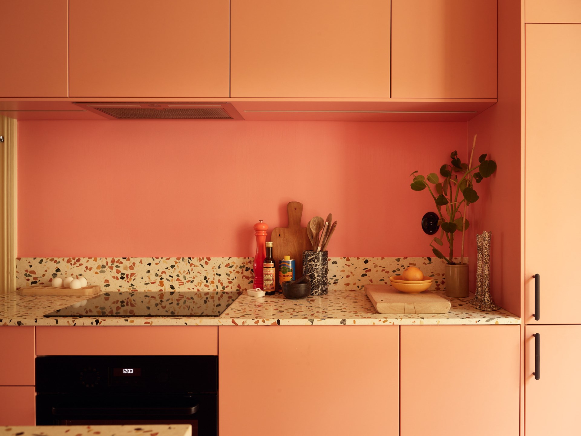 dettaglio cucina rosa